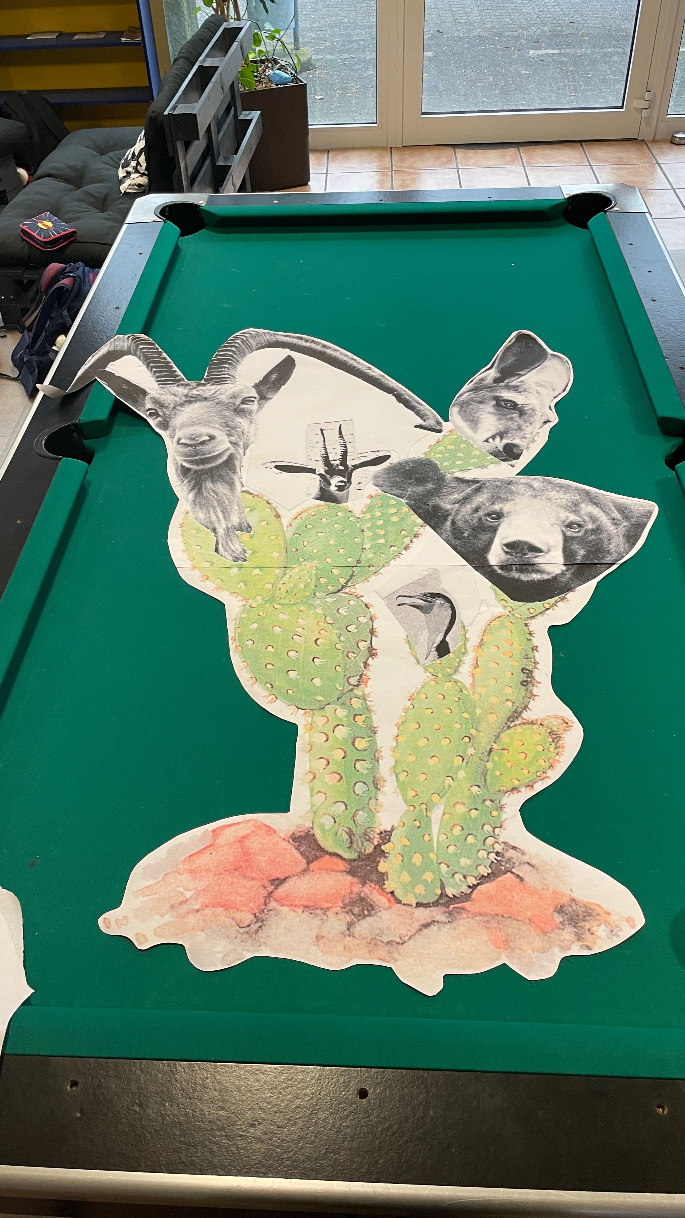 Streetart Paste-ups , YOUbeYOU, 2023 / Kooperation Jugendkunstschule Si-Wi e.V.